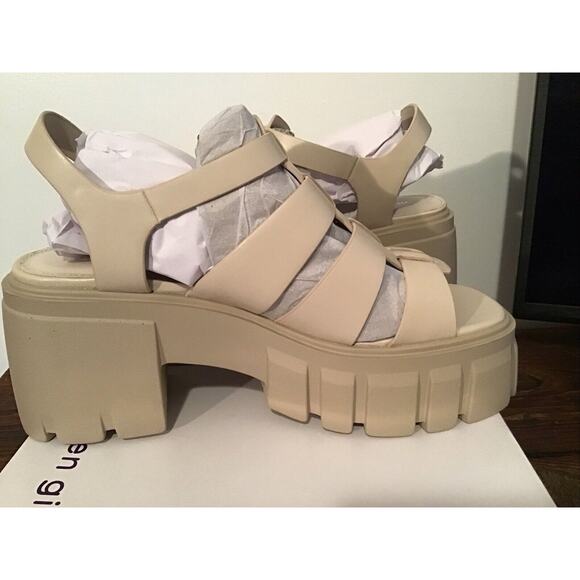 Madden Girl Galaxy Women's 11 Off White Platform Chunky Sandals - Picture 6 of 8